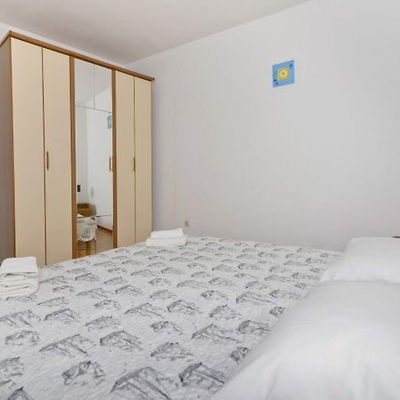 Apartments Ive - With Sea View 迪斯诺 外观 照片