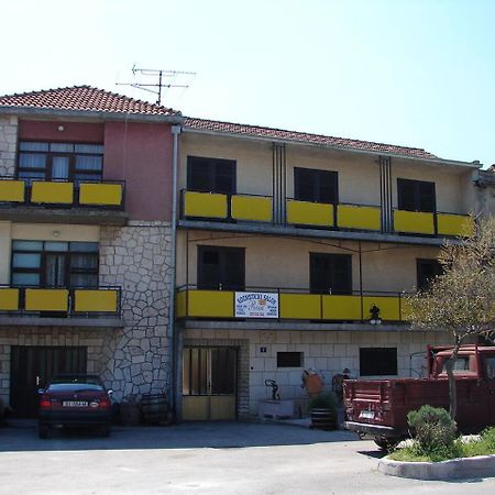 Apartments Ive - With Sea View 迪斯诺 外观 照片